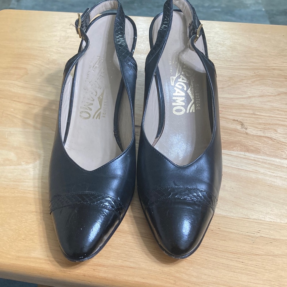 Black Ferragamo-Size 6AA
